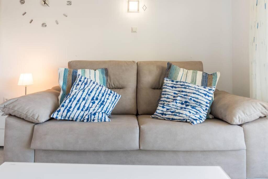 Sol Apartment - C&G Benal Beach Benalmádena Eksteriør billede