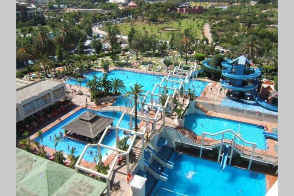 Sol Apartment - C&G Benal Beach Benalmádena Eksteriør billede