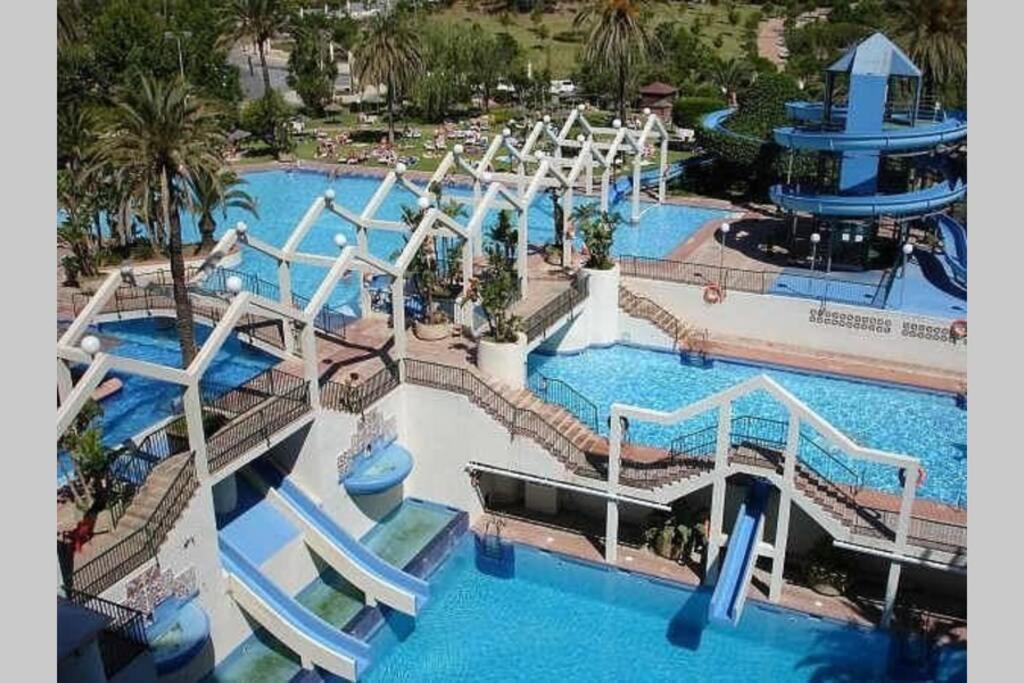 Sol Apartment - C&G Benal Beach Benalmádena Eksteriør billede