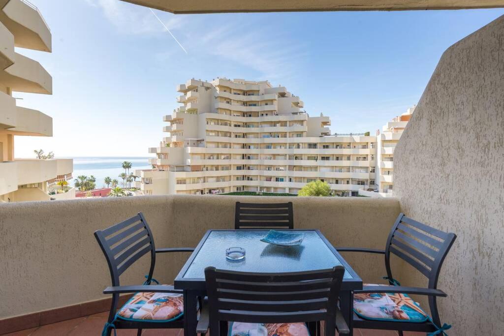 Sol Apartment - C&G Benal Beach Benalmádena Eksteriør billede