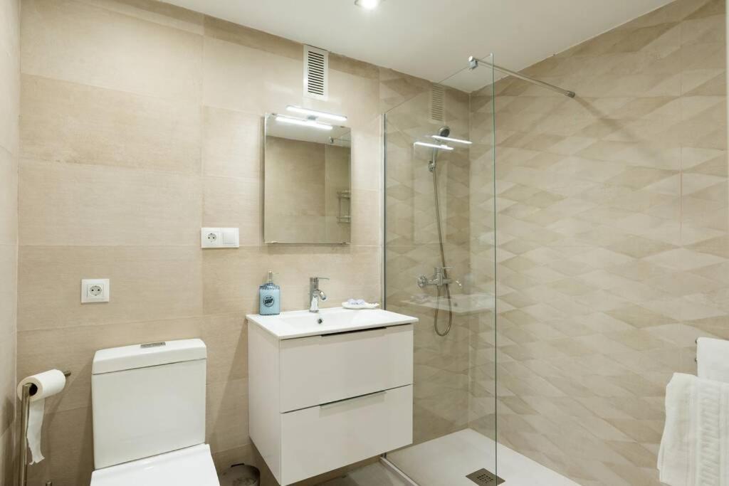 Sol Apartment - C&G Benal Beach Benalmádena Eksteriør billede